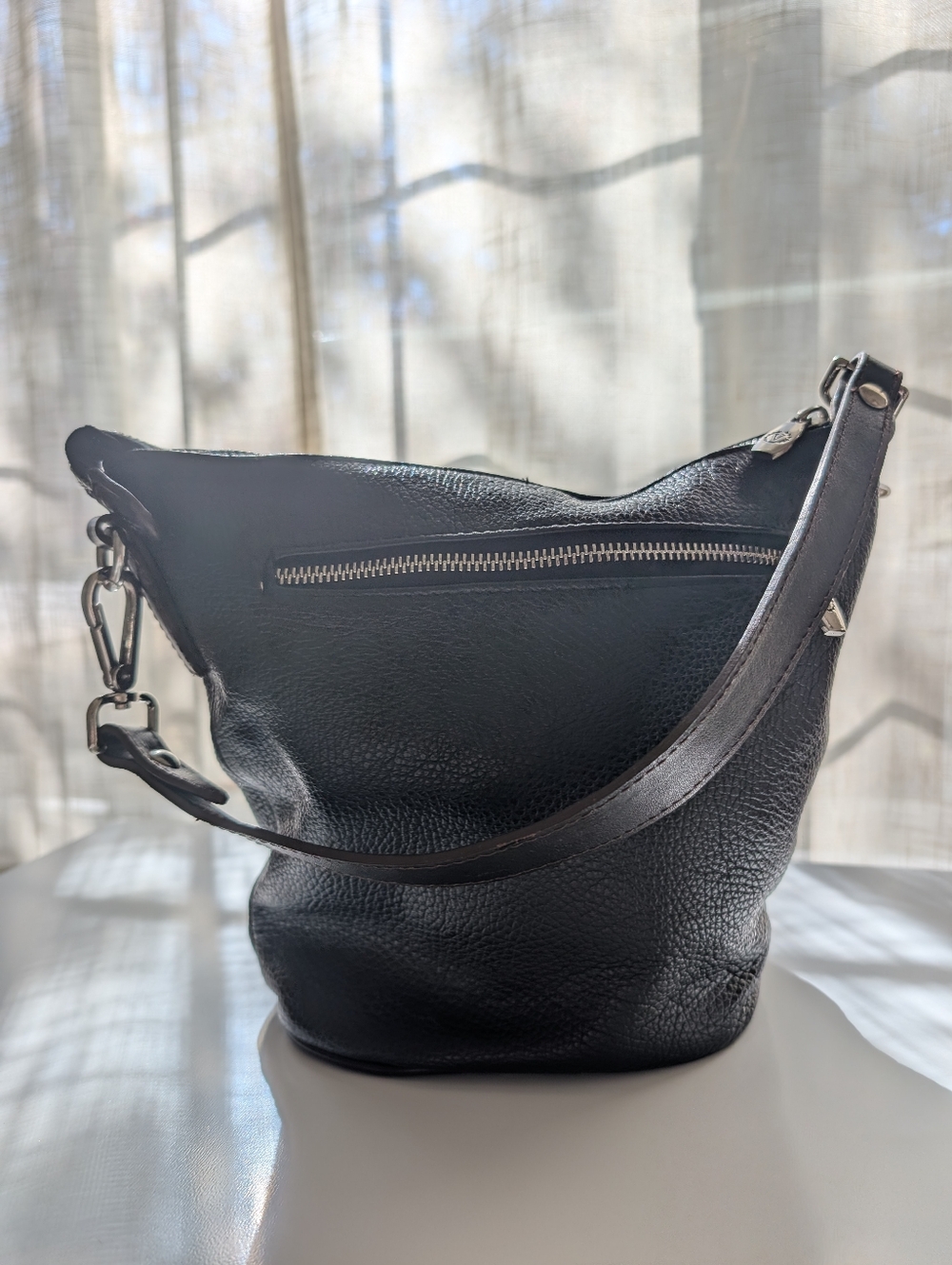 Valentina pebble leather Purse in black
